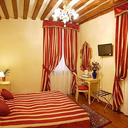 Ξενοδοχείο San Luca