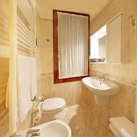 San Luca Отель 3*