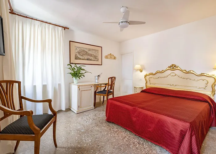 Hotel San Luca 3*