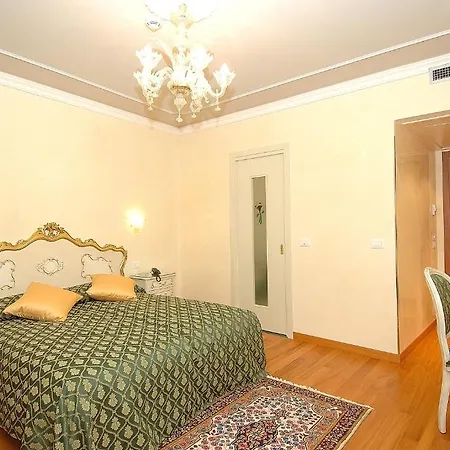 San Luca Otel Venedik